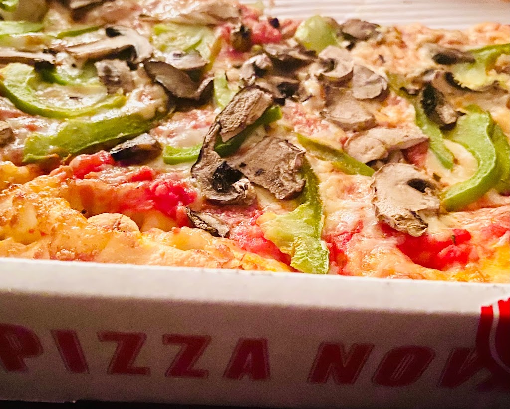 Pizza Nova | 2922 Sheppard Ave E, Toronto, ON M1T 3J4, Canada | Phone: (416) 439-0000