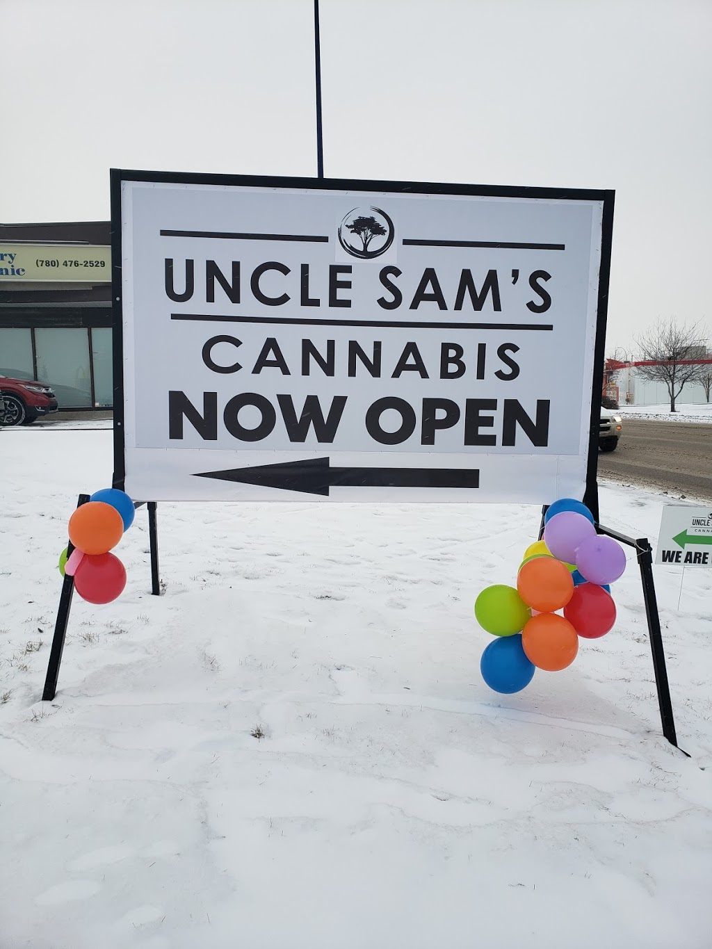 Uncle Sam’s Cannabis | 13572 Fort Rd NW, Edmonton, AB T5A 1C5, Canada | Phone: (780) 999-8459