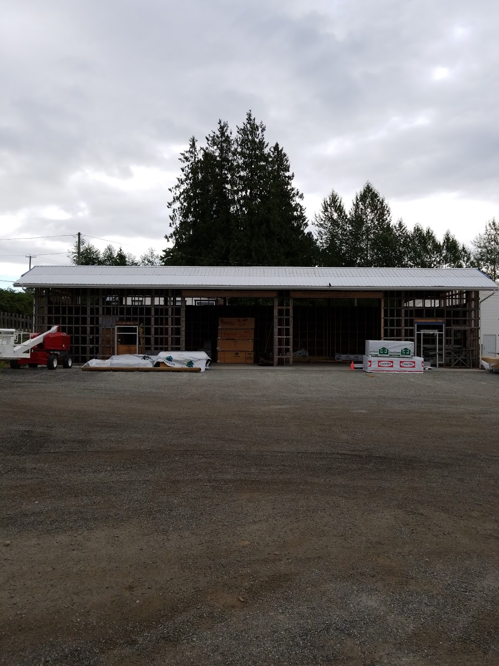 RONA Dawson-Brill Lumber Co. Ltd | 24540 16 Ave, Langley City, BC V2Z 1J9, Canada | Phone: (604) 530-4633