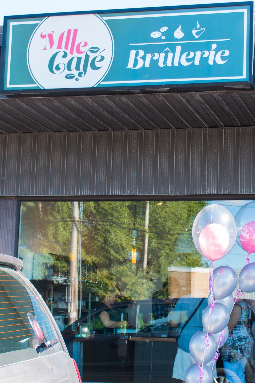 Brûlerie Mlle Café | 509 Avenue Jules-Choquet suite i, Sainte-Julie, QC J3E 1W6, Canada | Phone: (450) 922-6553