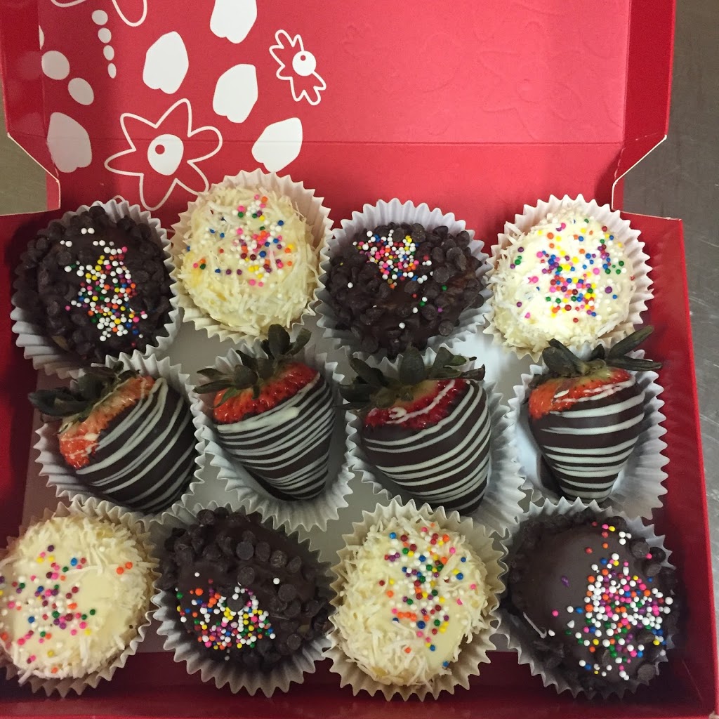 Edible Arrangements | 17665 Leslie St Unit 9, Newmarket, ON L3Y 3E3, Canada | Phone: (905) 836-4447