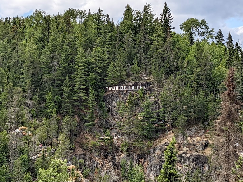 Parc le Trou de la Fée | Chemin trou de la fée, 7e avenue, Desbiens, QC G0W 1N0, Canada | Phone: (418) 346-1242