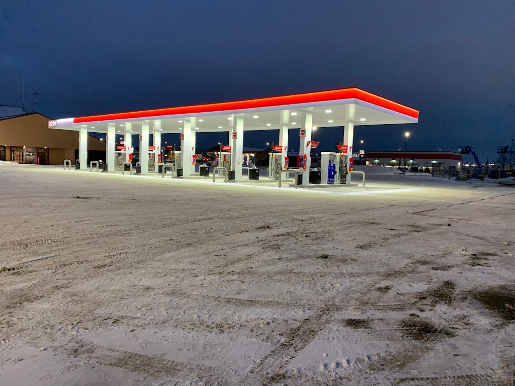 Sherwood Truck Stop | 28 Strathmoor Dr, Sherwood Park, AB T8H 2B6, Canada | Phone: (780) 297-0444