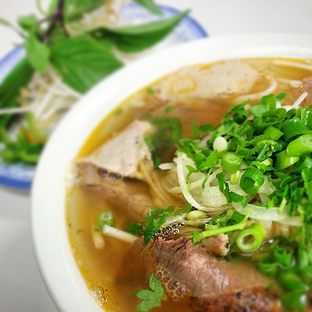 Pho Tau Bay | 5790 203 St, Langley Twp, BC V3A 1W3, Canada | Phone: (604) 533-6938