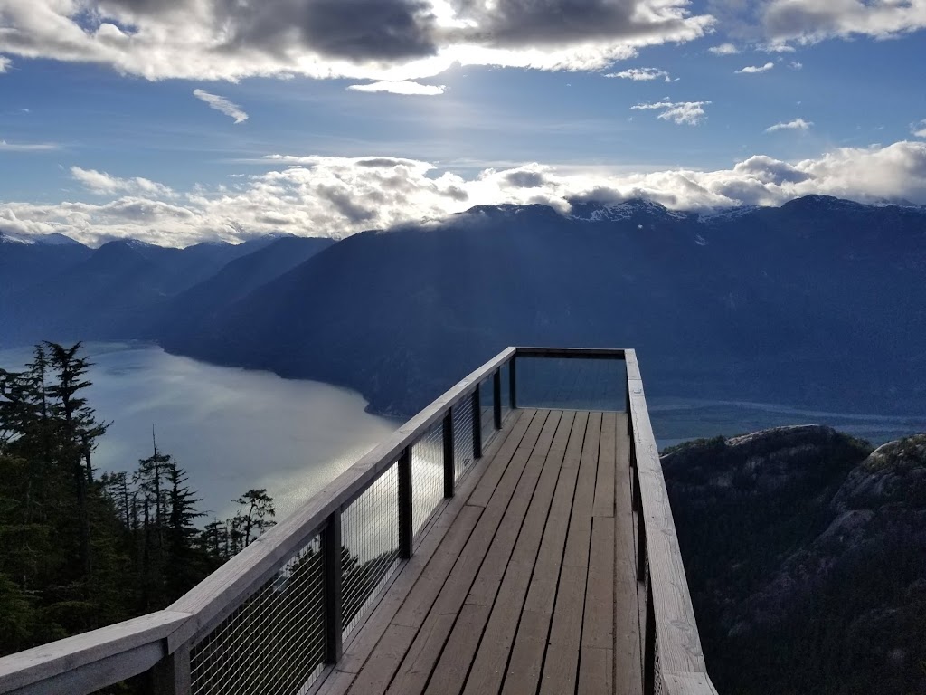 The Squamish and Chief Viewpoint | Squamish-Lillooet D, BC V0N 1J0, Canada | Phone: (604) 892-2551