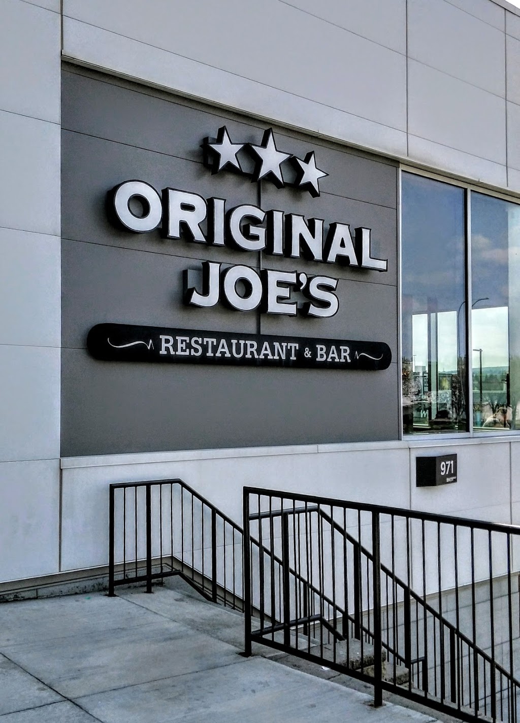 Original Joes Restaurant & Bar | 971 64th Avenue NE, Building B #205, Calgary, AB T2E 9B7, Canada | Phone: (403) 452-5341