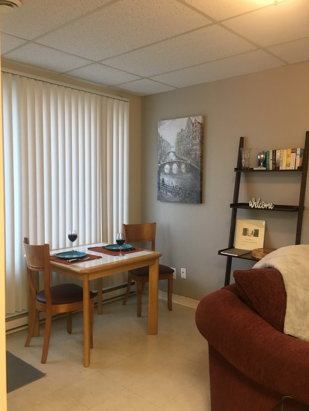 Short Term Rental | 287 Grenville Ave, Thunder Bay, ON P7A 2A8, Canada | Phone: (807) 629-9354