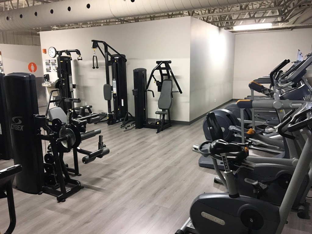 Centre Sportif Extrême Évolution Laval | 4463 Desserte Nord Autoroute 440, Laval, QC H7P 6E2, Canada | Phone: (450) 688-8333