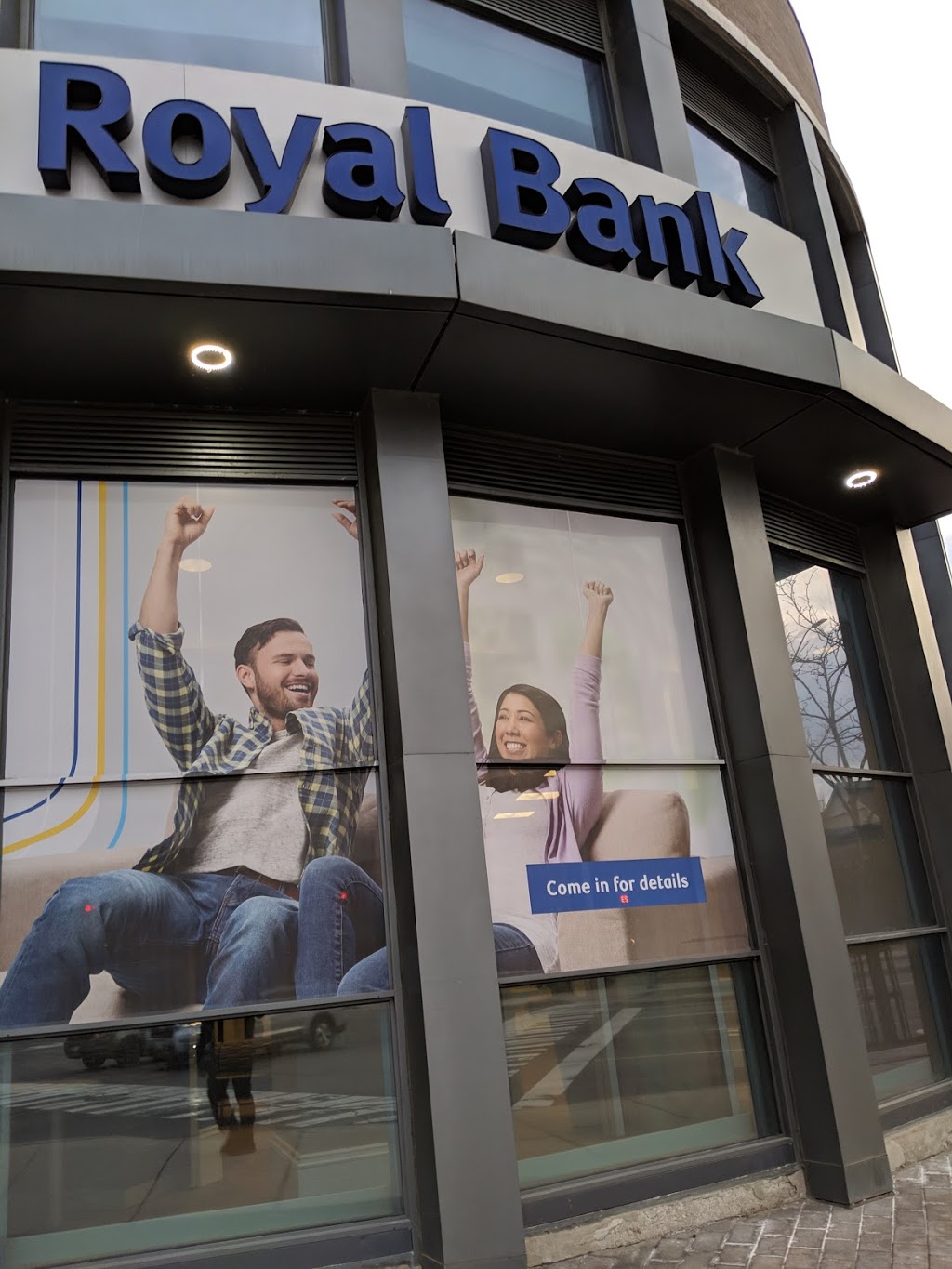 RBC Royal Bank | 1 Hurontario St, Mississauga, ON L5G 0A3, Canada | Phone: (905) 271-3377