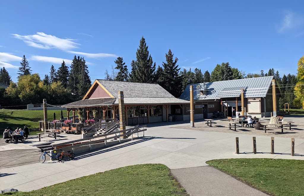 Bowness Park Boathouse | Bowness, Calgary, AB T3B 2B2, Canada | Phone: (403) 247-0683