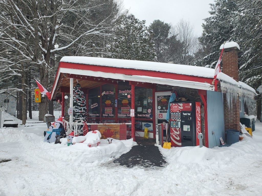 Heart Of Muskoka Fries | 92 Muskoka Road 10, Port Sydney, ON P0B 1L0, Canada | Phone: (705) 405-0202