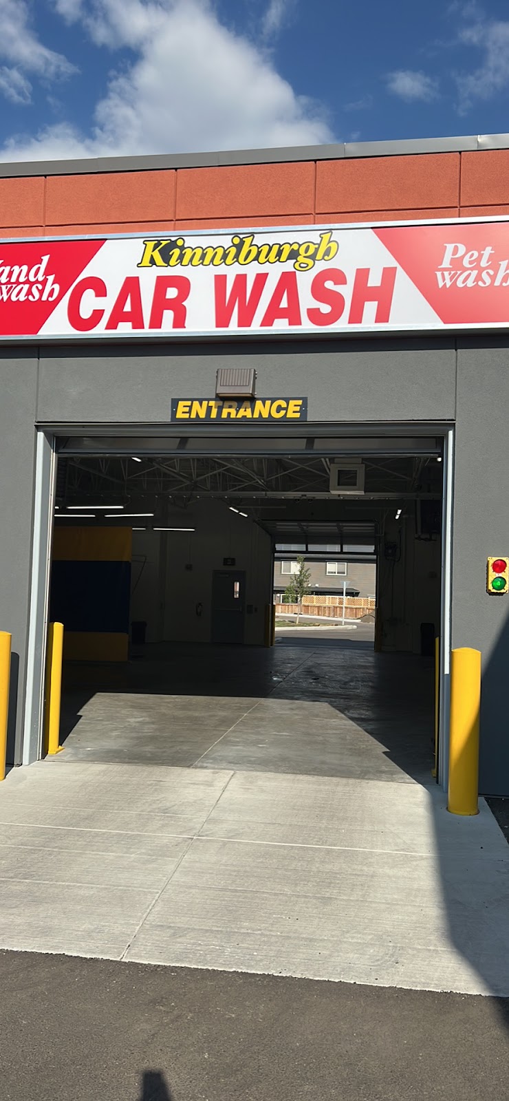 Kinniburgh Car Wash | 272 Kinniburgh Blvd #203, Chestermere, AB T1X 0R7, Canada | Phone: (403) 452-3899