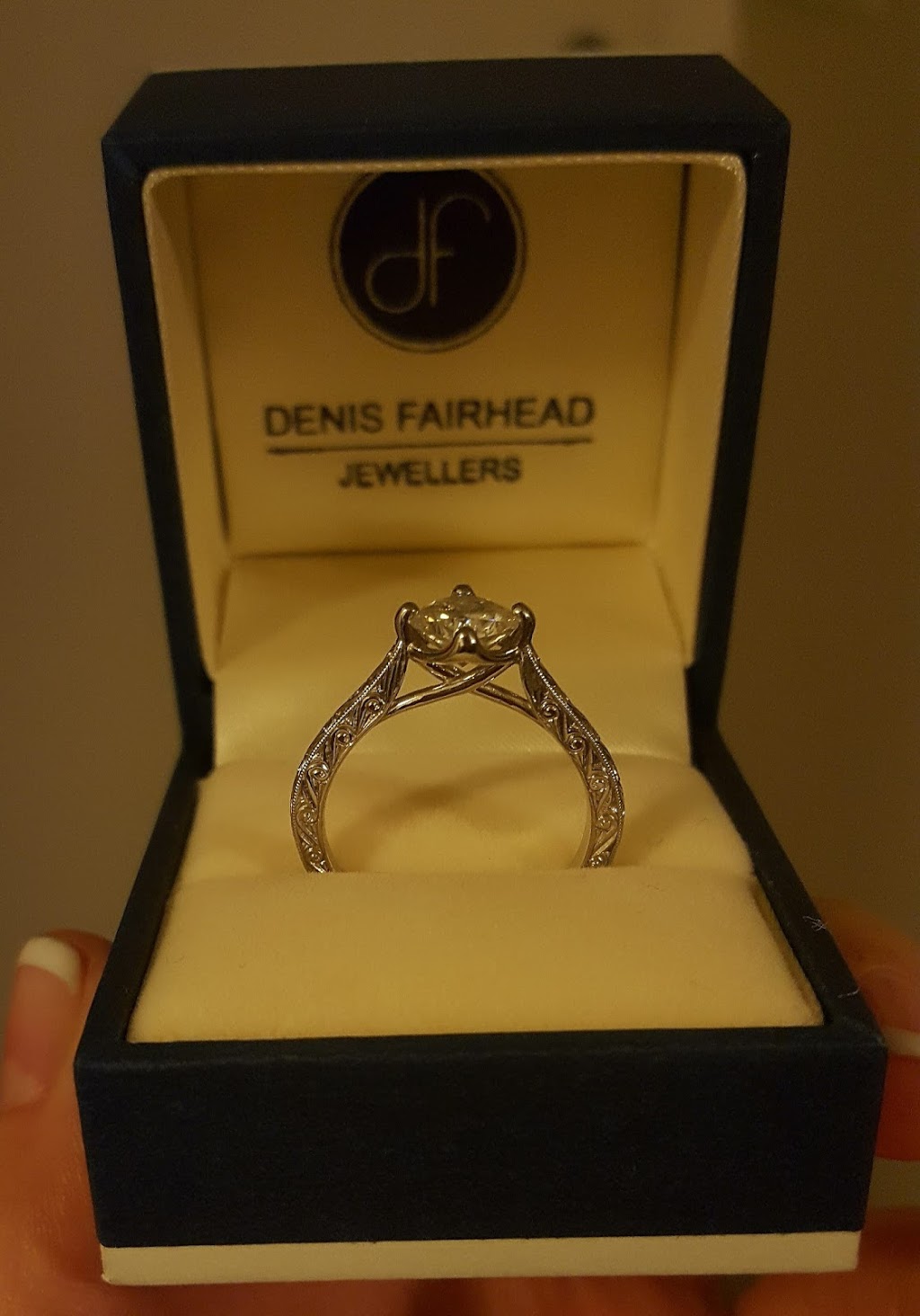 Denis Fairhead Jewellers | 1239 Cheverton Ave, Ottawa, ON K1H 7P5, Canada | Phone: (613) 521-2304