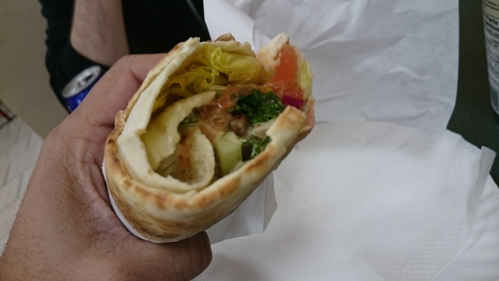 Big Grill Shawarma and Kebobs | 1500 Upper Middle Rd W #6, Oakville, ON L6M 0C2, Canada | Phone: (905) 901-1971