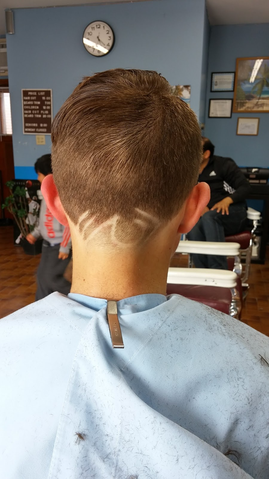 Fresh Cuts Barber Shop | 2167 King St E, Hamilton, ON L8K 1W7, Canada | Phone: (905) 549-5087