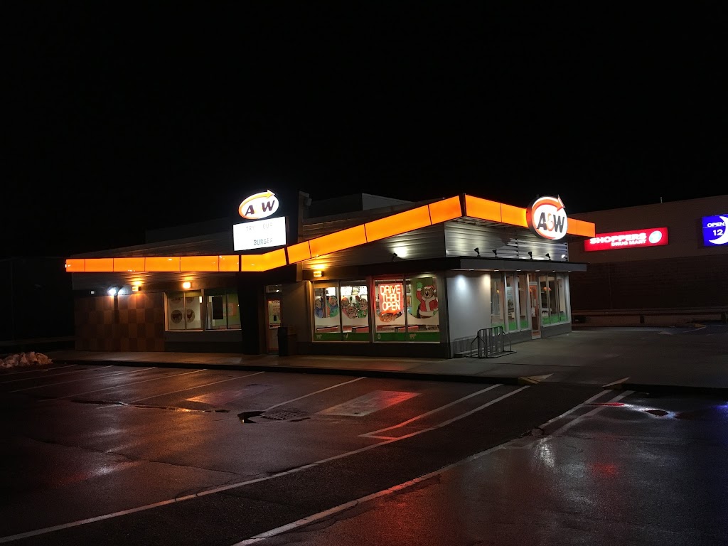 A&W Canada | 774 Sackville Dr, Lower Sackville, NS B4E 1R7, Canada | Phone: (902) 864-5958