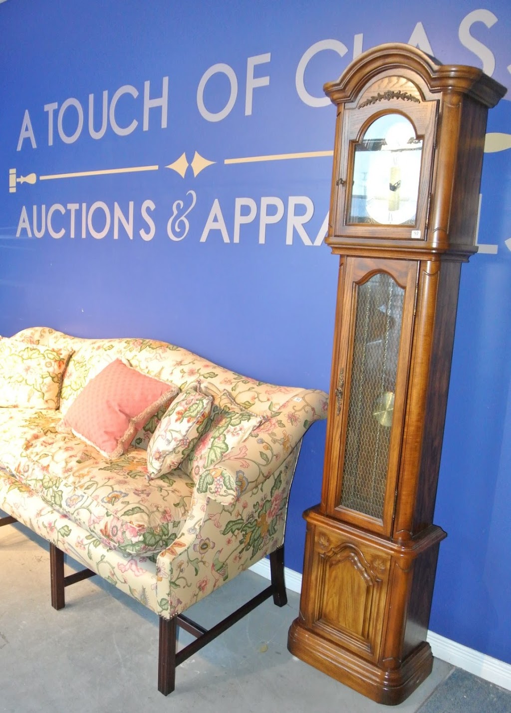 A Touch Of Class Auction & Appraisal Service | 110 Anne St S #9, Barrie, ON L4N 2E3, Canada | Phone: (705) 726-2120