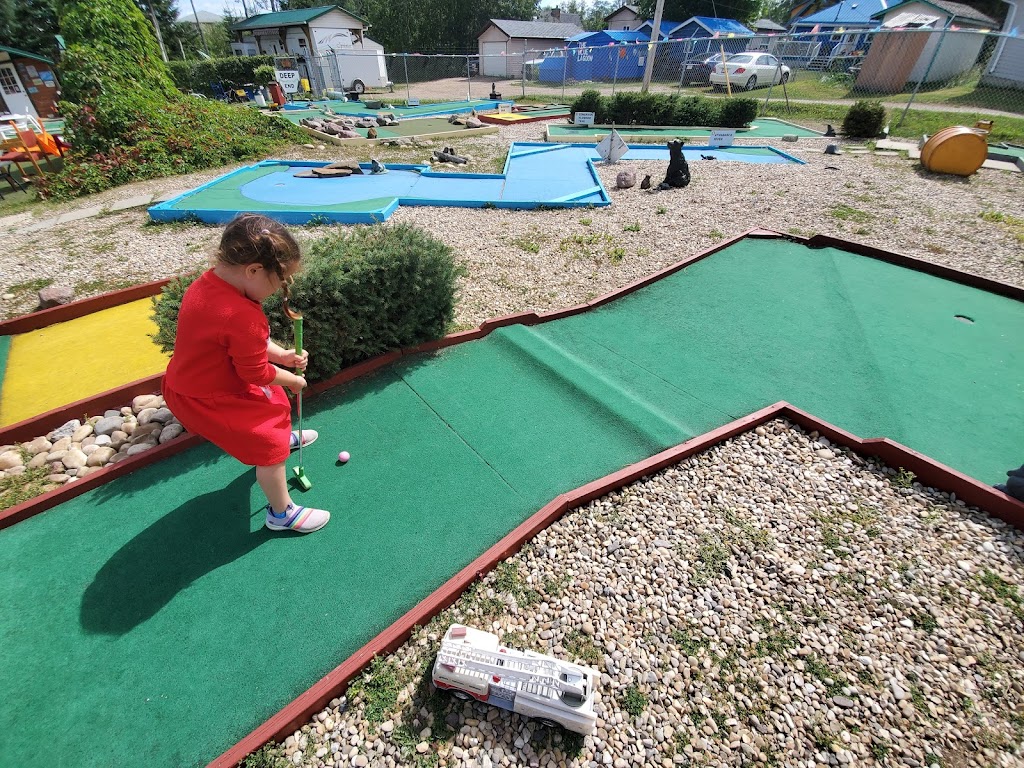 Seba Beach Mini Golf And Ice Cream Stop | 145 4 St S, Seba Beach, AB T0E 2B0, Canada | Phone: (780) 797-5455