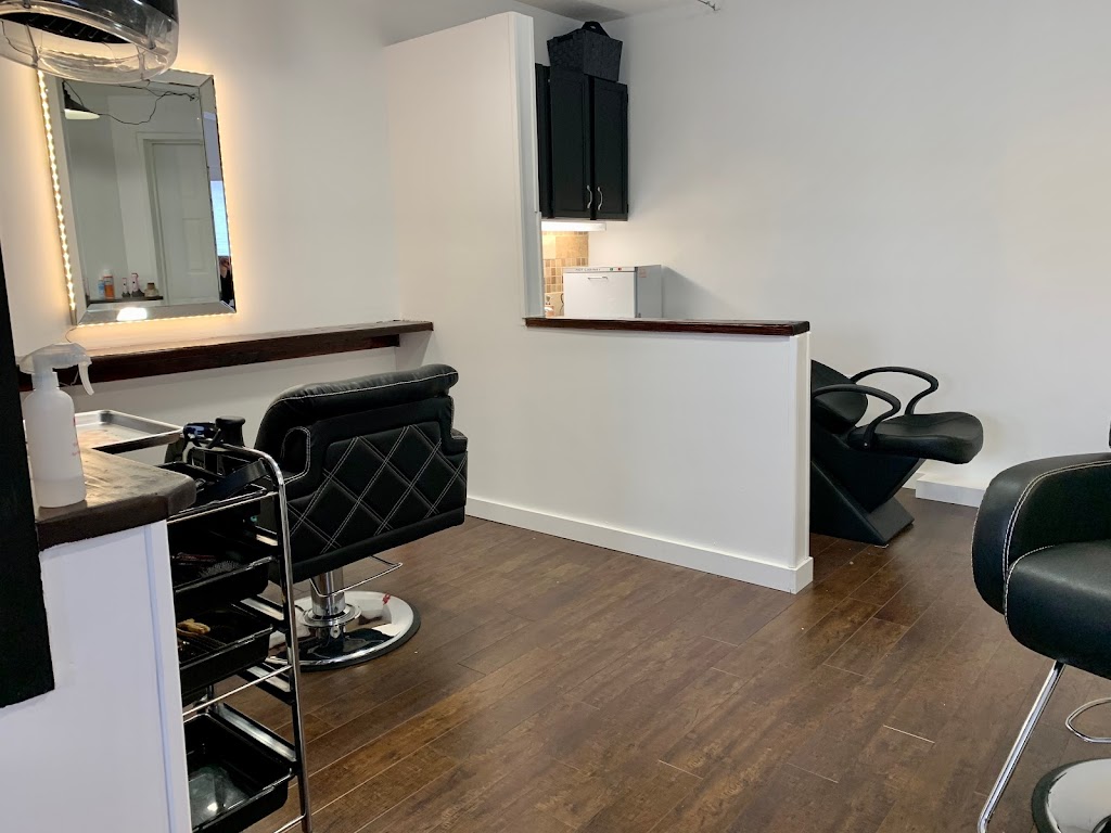 Salon YamaGuchi | 4908 52 St, Lacombe, AB T4L 1N4, Canada | Phone: (403) 352-3521