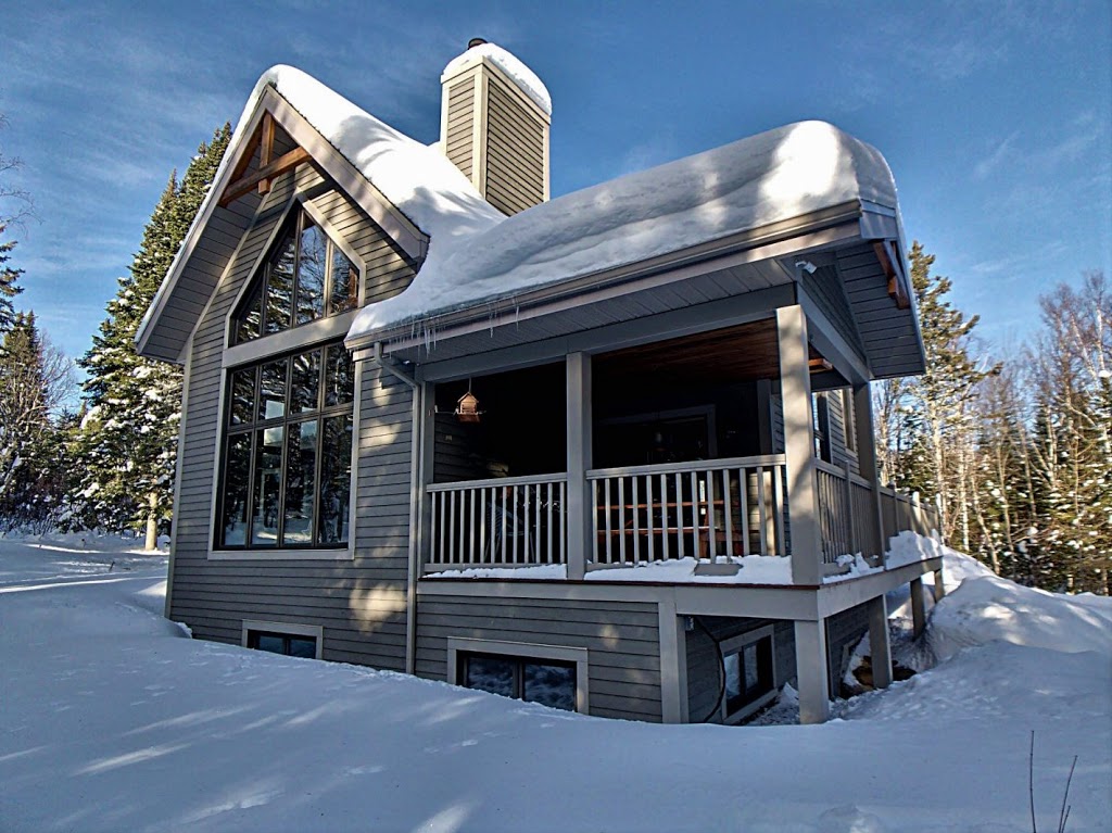 Chalet lArdoise | 18 Chemin de la Conrad-Marie, Petite-Rivière-Saint-François, QC G0A 2L0, Canada | Phone: (581) 804-7181