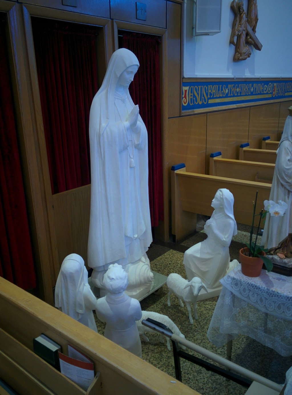 Our Lady of Fatima Shrine | 3170 St Clair Ave E, Scarborough, ON M1L 1V6, Canada | Phone: (416) 757-2806