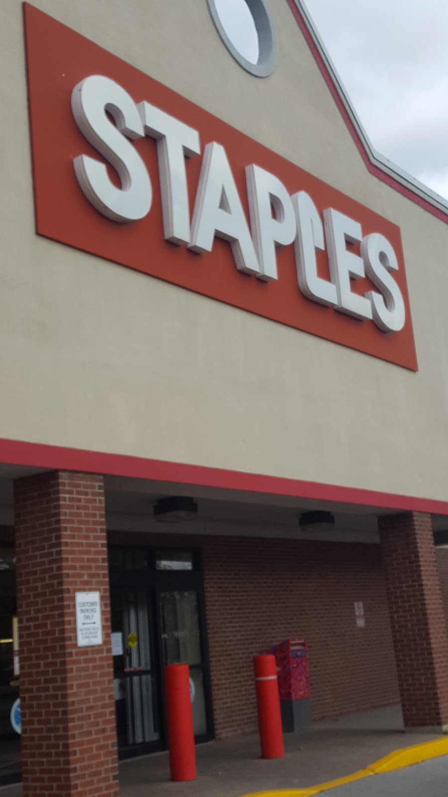 Staples Thornhill | 32 Steeles Ave W, Thornhill, ON L4J 1A1, Canada | Phone: (905) 763-0227