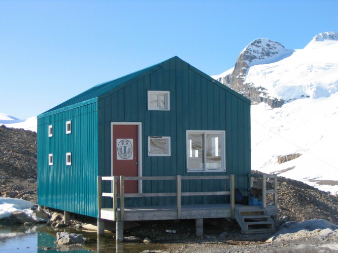 Balfour Hut | Improvement District No. 9, AB T0L, Canada | Phone: (403) 678-3200