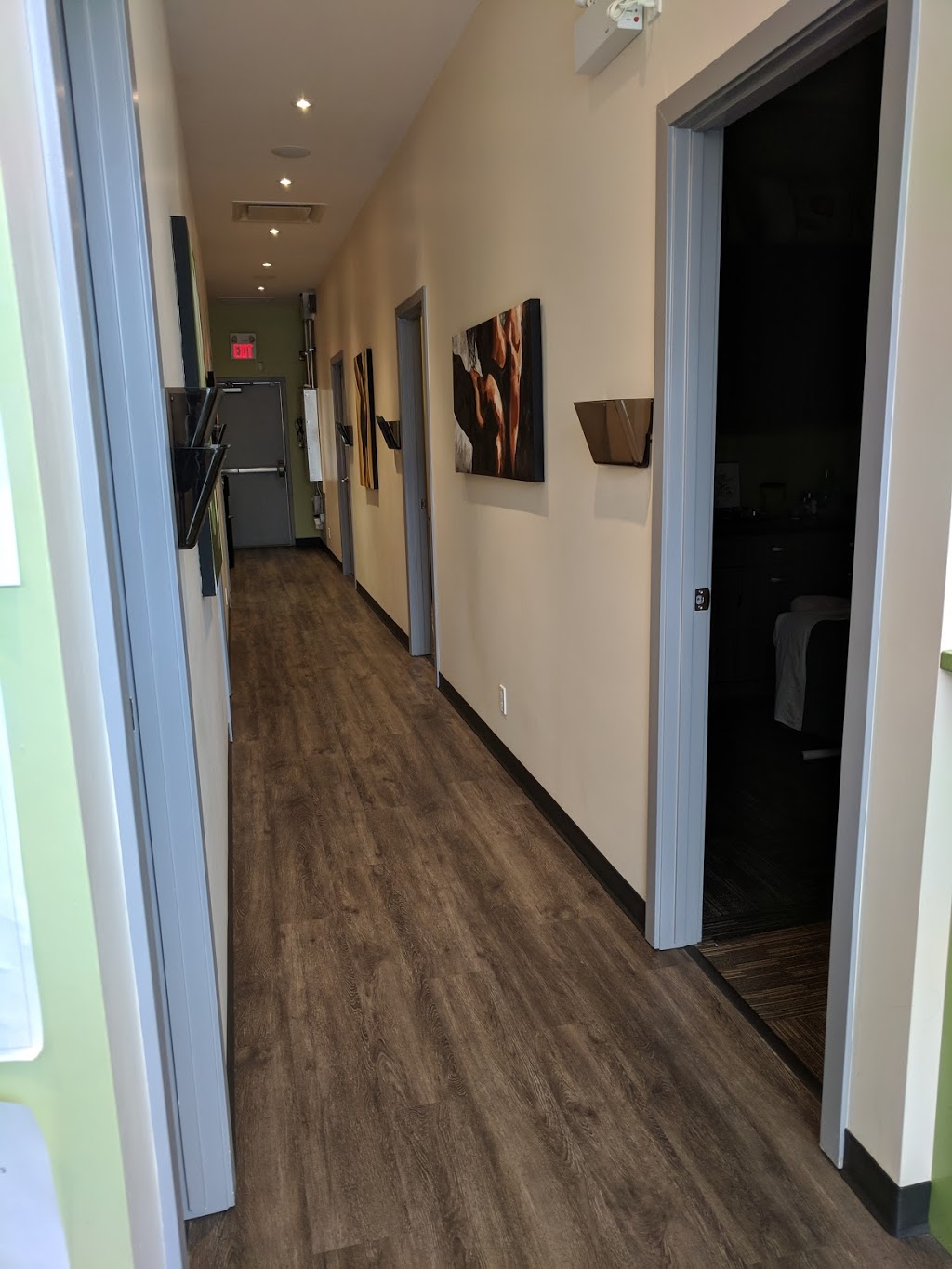 Vantage Integrative Health + Wellness | 232-8 Nolan Hill Blvd NW, Calgary, AB T3R 0X2, Canada | Phone: (587) 755-7590