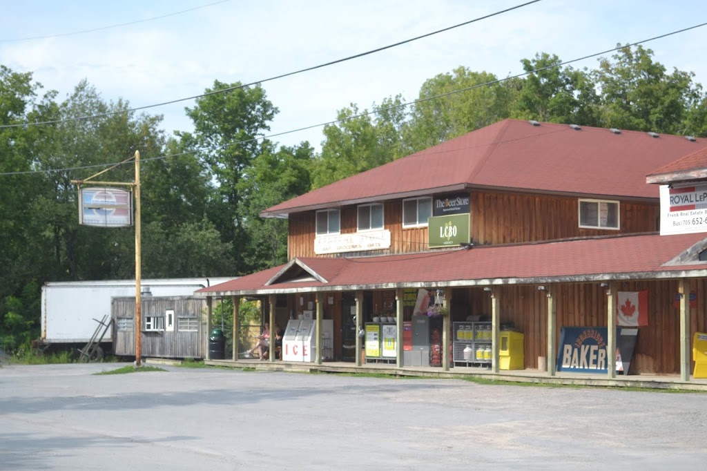 Youngs Point General Store | 2095 Nathaway Dr, Youngs Point, ON K0L 3G0, Canada | Phone: (705) 652-3731