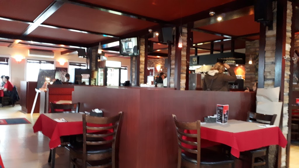 Resto Pub LO2 Lîle | 1025 Route Prévost, Saint-Pierre, QC G0A 4E0, Canada | Phone: (418) 991-0615