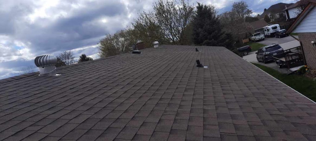 On point roofing Inc | 17 Activa Ave, Kitchener, ON N2E 3R3, Canada | Phone: (226) 898-4247