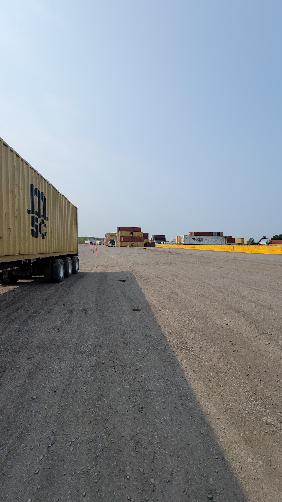 MEDLOG CONTAINER YARD | 4500 Rue Hickmore, Montréal, QC H4T 1T1, Canada | Phone: (514) 844-3711
