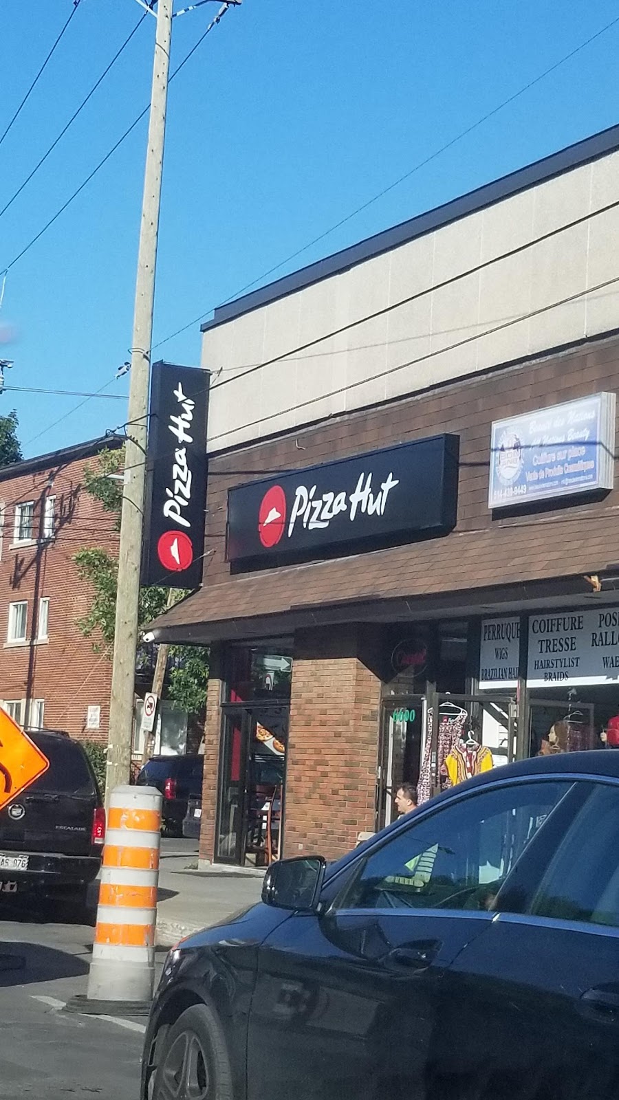 Pizza Hut | 6600 Chemin de la Côte-Saint-Luc, Montréal, QC H4V 1G8, Canada | Phone: (514) 369-8601