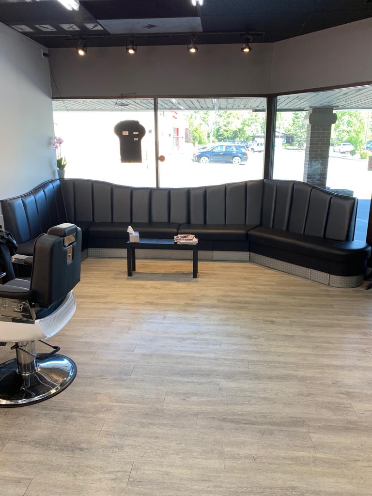 GOLDEN BLADE BARBER SHOP | 2525 Woodview Dr SW #308, Calgary, AB T2W 3Y1, Canada | Phone: (403) 281-1299