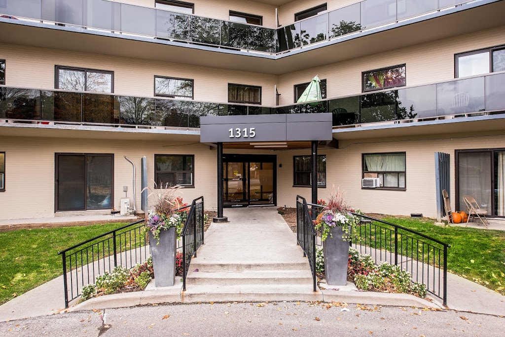 1315 Silver Spear Road Apartments | 1315 Silver Spear Rd, Mississauga, ON L4Y 2W8, Canada | Phone: (905) 334-3913