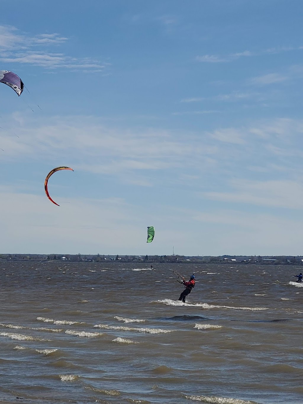 Kiteready School And Shop De Kiteboarding | 7755 55e Ave, Laval, QC H7R 4E3, Canada | Phone: (514) 594-8950