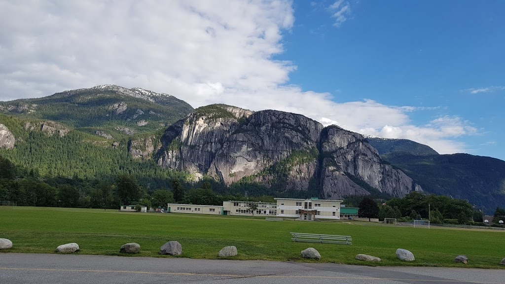 Howe Sound Secondary School | 38430 Buckley Ave, Squamish, BC V8B 0A1, Canada | Phone: (604) 892-5261