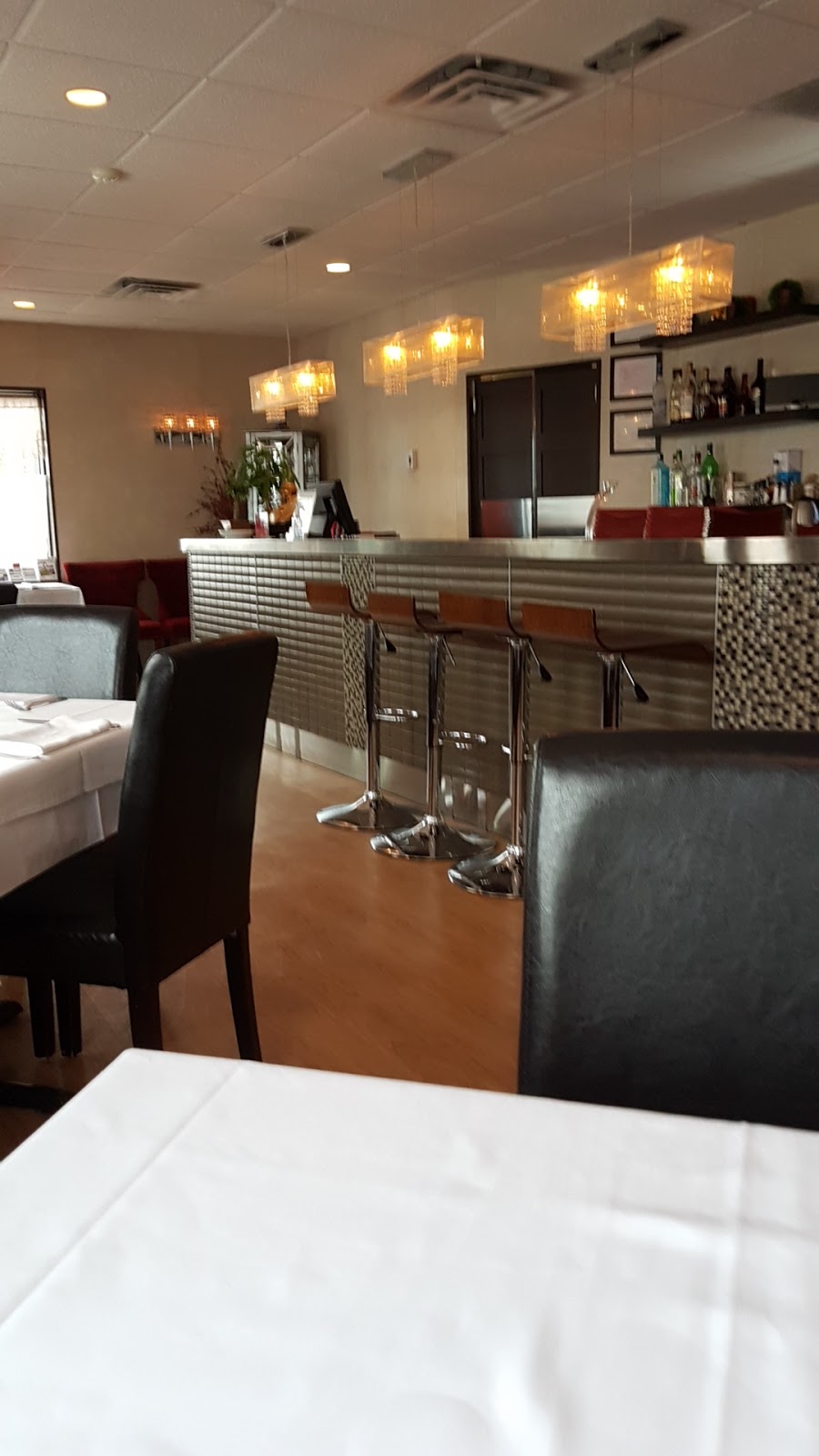 Restaurant Choi | 2086 Sir-Wilfrid-Laurier, Saint-Bruno-de-Montarville, QC J3V, Canada | Phone: (450) 461-1222