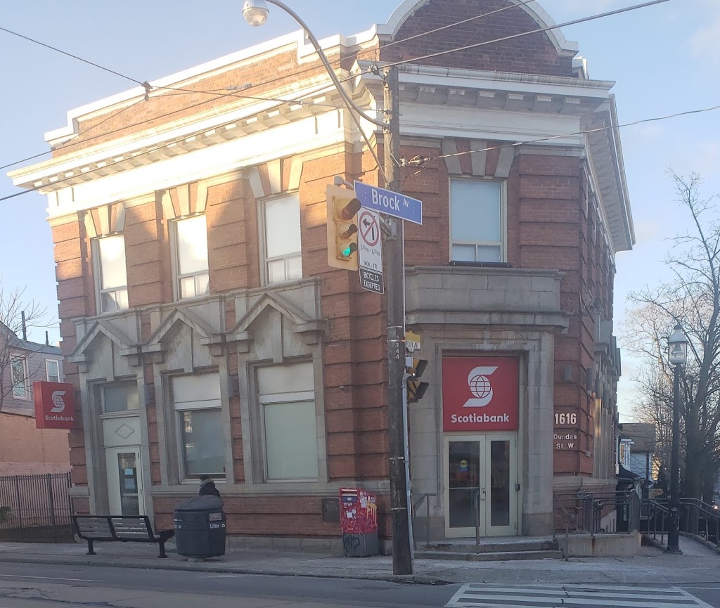 Scotiabank | 1616 Dundas St W, Toronto, ON M6K 1V1, Canada | Phone: (416) 538-5255