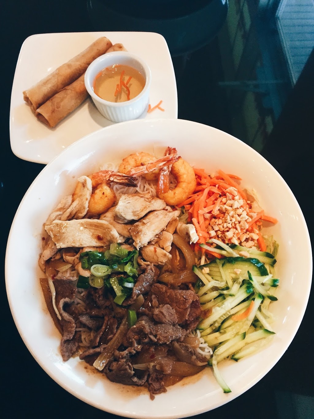 Van Son Vietnamese Chestermere | Westmere, Chestermere, AB T1X 1N2, Canada | Phone: (403) 248-8311