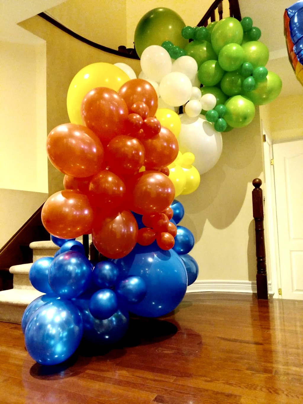 Balloons by Bubs | 100 Rowena Dr, North York, ON M3A 1P9, Canada | Phone: (647) 951-2951