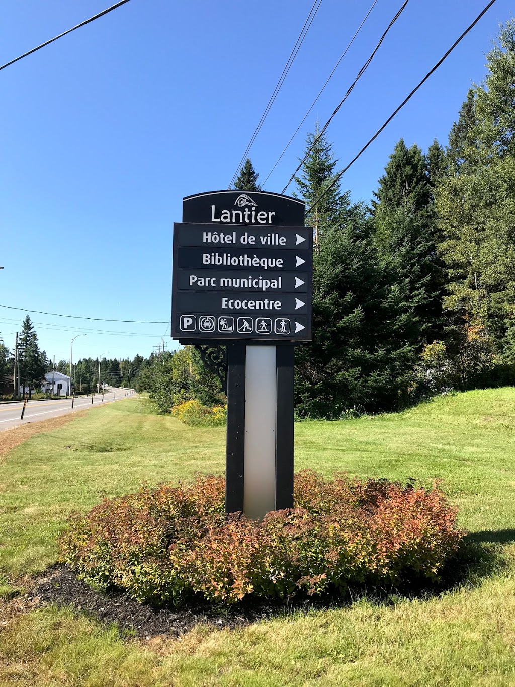 Enseignes & Lettrage des Laurentides | 2282-B Chemin Jean-Adam, Saint-Sauveur, QC J0R 1R2, Canada | Phone: (450) 240-0200