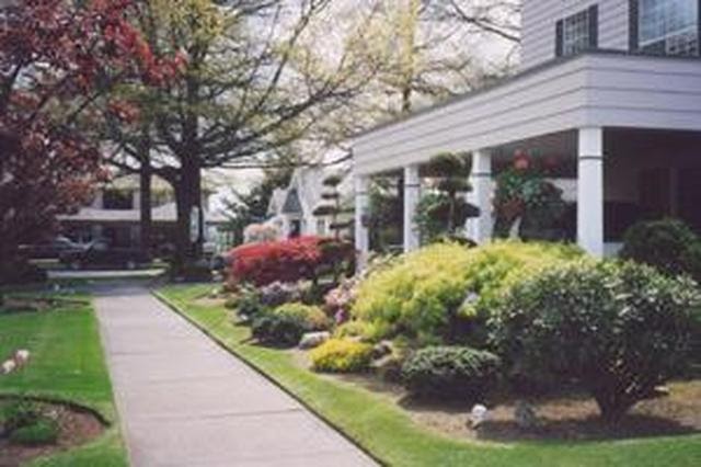Gillies Funeral Home | 202 Front St, Lynden, WA 98264, USA | Phone: (360) 354-4428