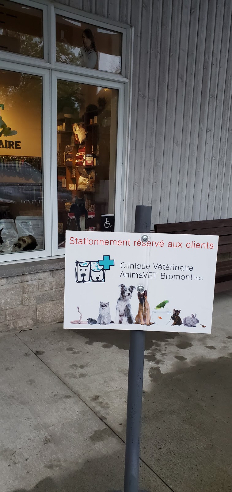 Clinique Vétérinaire Animavet Bromont inc | 1357 Rue Shefford, Bromont, QC J2L 1C9, Canada | Phone: (450) 531-3835