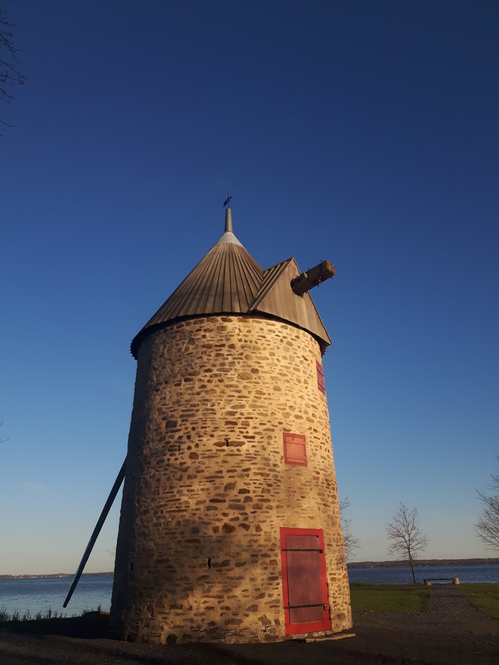 Pointe du Moulin, Ancien Amer | Notre-Dame-de-lÎle-Perrot, QC J7V 7P2, Canada | Phone: (514) 453-5936