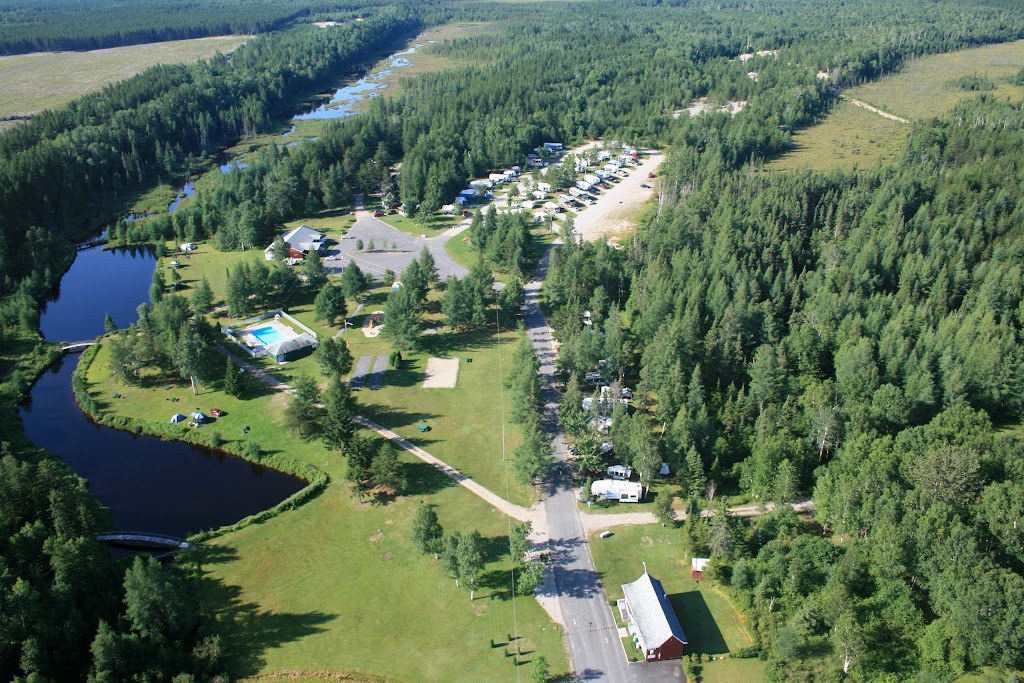 Camping Pointe Taillon Sainte-Monique | 900 Rg 6 O, Sainte-Monique, QC G0W 2T0, Canada | Phone: (418) 347-3124