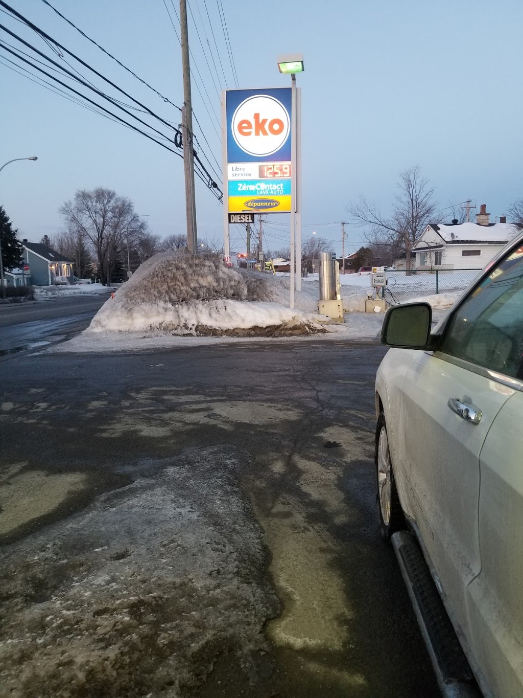 Eko | 4124 Boulevard Sainte-Rose, Laval, QC H7R 1W9, Canada | Phone: (450) 627-6111