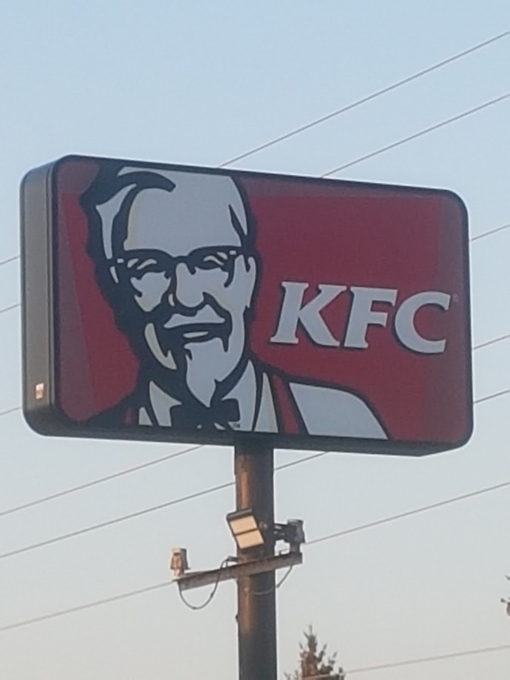 KFC | 1451 Yonge St S, Walkerton, ON N0G 2V0, Canada | Phone: (519) 881-3550