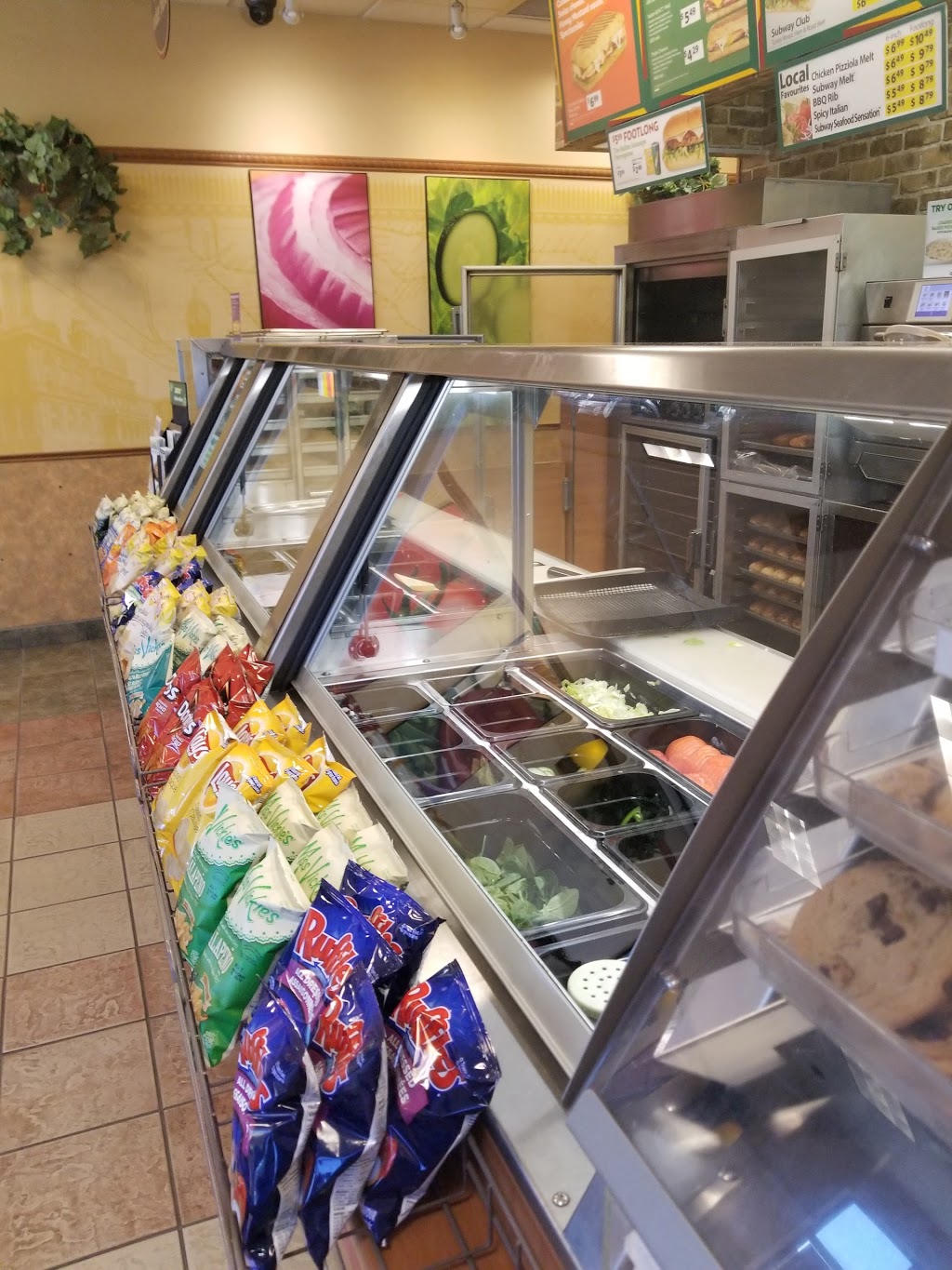 Subway | 538 Yates Rd, Kelowna, BC V1V 2V2, Canada | Phone: (250) 763-5601