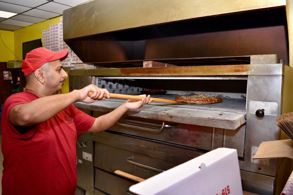 AAA Pizza and Wings | 280 Victoria St N Unit-3, Kitchener, ON N2H 5E2, Canada | Phone: (519) 342-1500